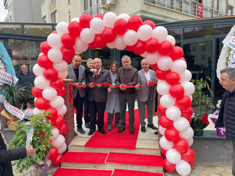 Yıldırımoğulları Pasta - Börek - Cafe'nin açılışı gerçekleşti. 