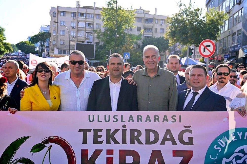 Yönetim Kurulu Başkan Yardımcımız H. Göksel Karaevli, 60. Uluslararası Tekirdağ Kiraz Festivali’nin Açılış Kortejine Katıldı.